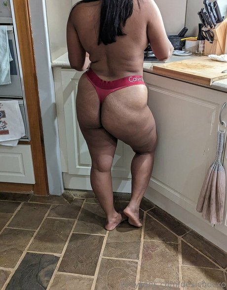 desichocxo perfect actress galleries