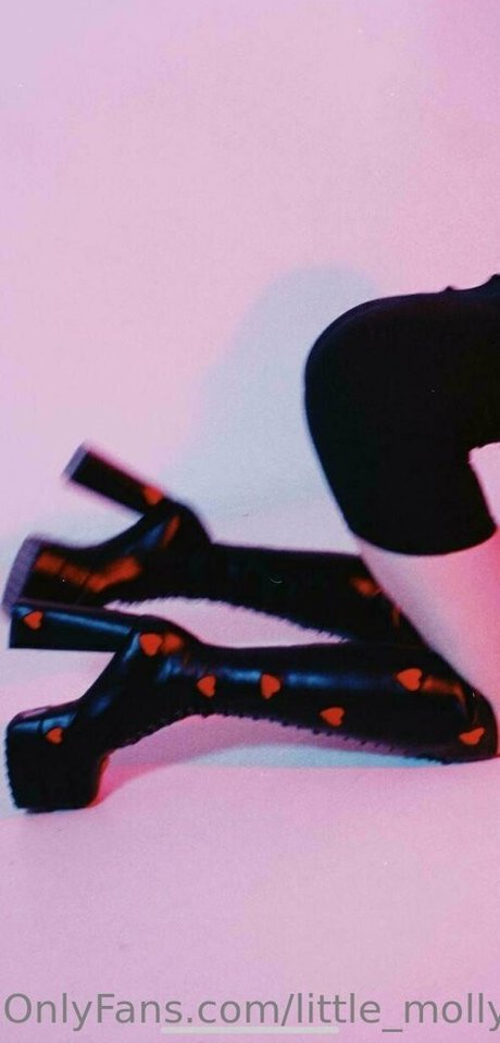 little mollyy porn model photos