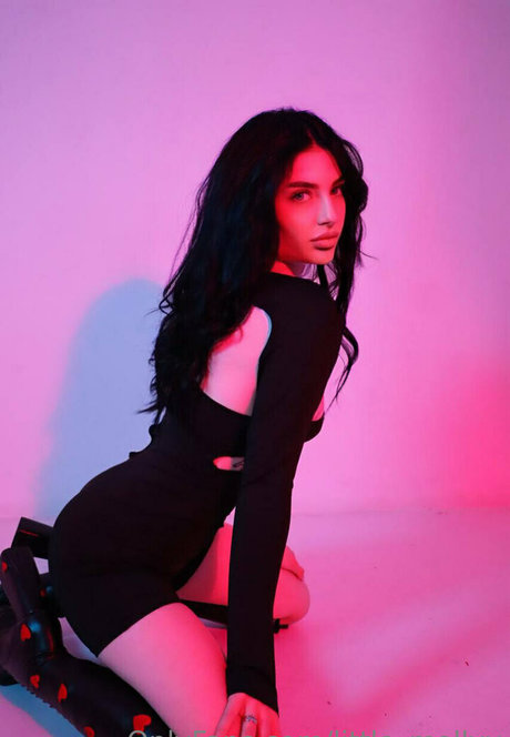 little mollyy beautiful star photos