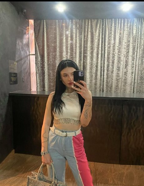 little mollyy perfect pornstar photos