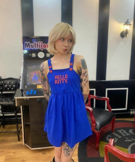 Luh Setra model top pics