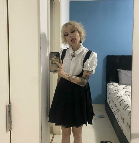 Luh Setra hot star pic