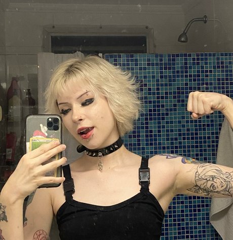 Luh Setra pornstar nude pics