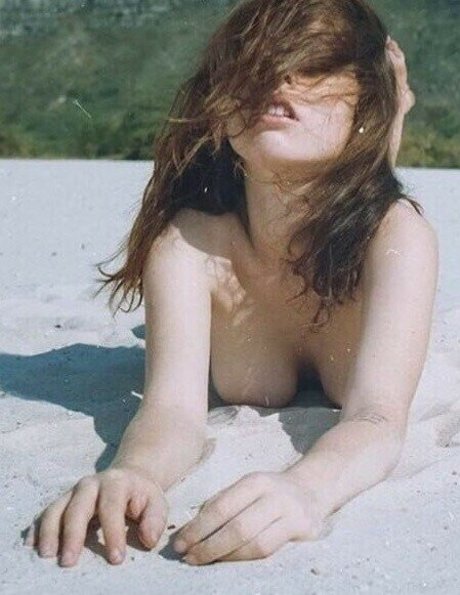 thaysvita_ pornographic model images