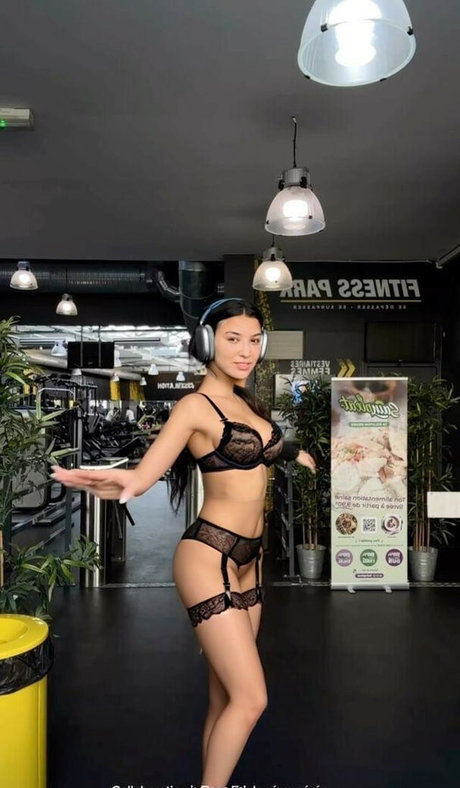 Nourhene Hocini best star images