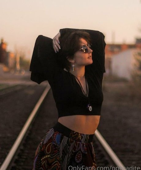 ophradite sexy model photo