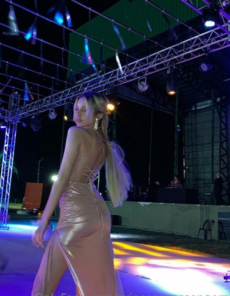 princesspassengerr model art galleries