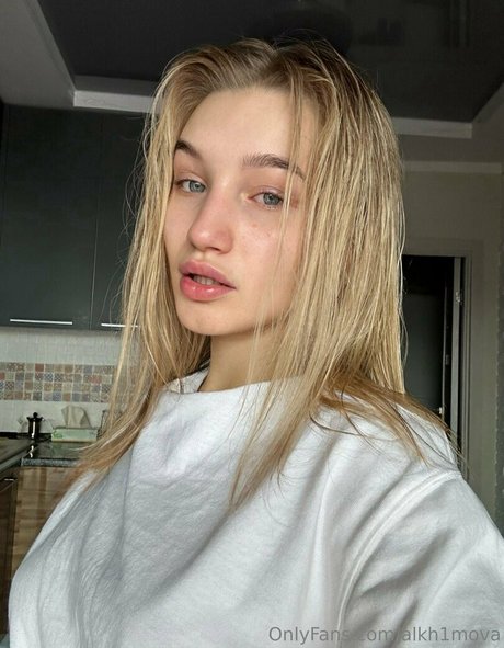 alkh1mova art star photos