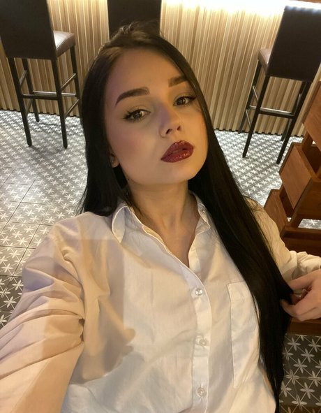 valerie s tar xxx star image