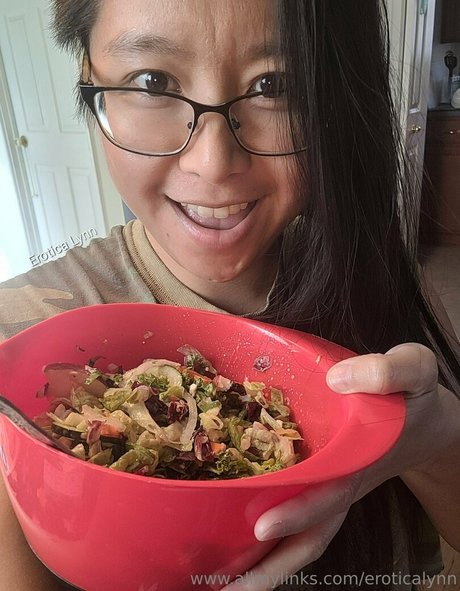 eroticalynn sex model pics