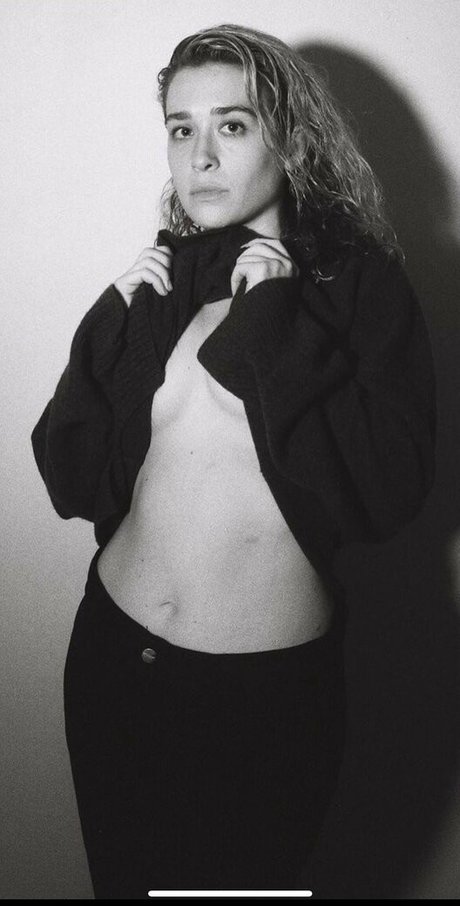 Blondshell model best picture