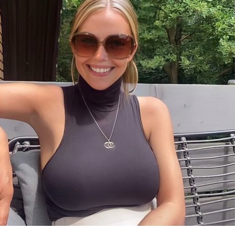 Rachel Dixon sexy actress image