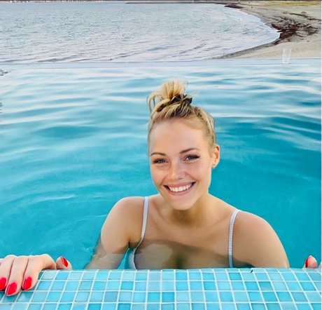 sucking cock onlyfans sex picture