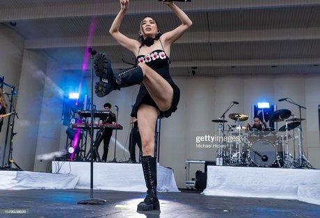 Niki Zefanya pornstar perfect pics