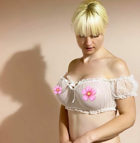 Anya87 pretty model photos