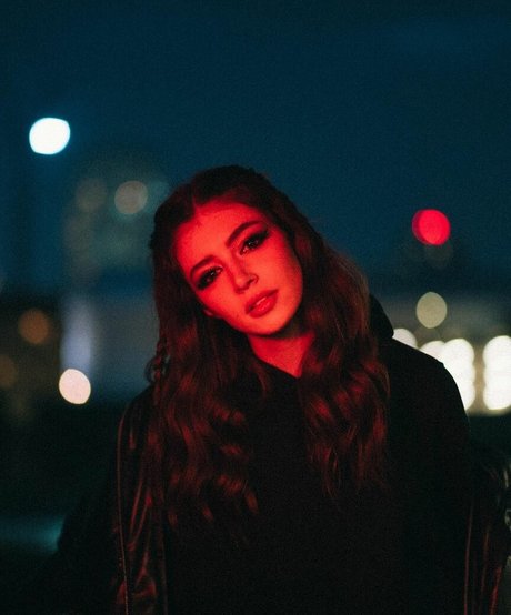 Chrissy Costanza free model photo