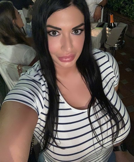 elisabetta mediterraneagirl star hot pic