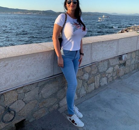 elisabetta mediterraneagirl erotic star pics