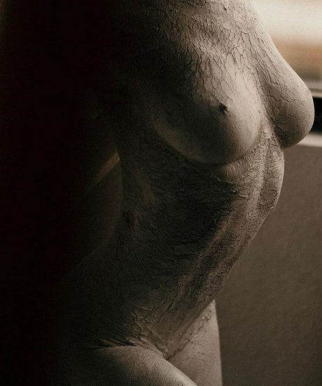 karinna foxx nudes actress img