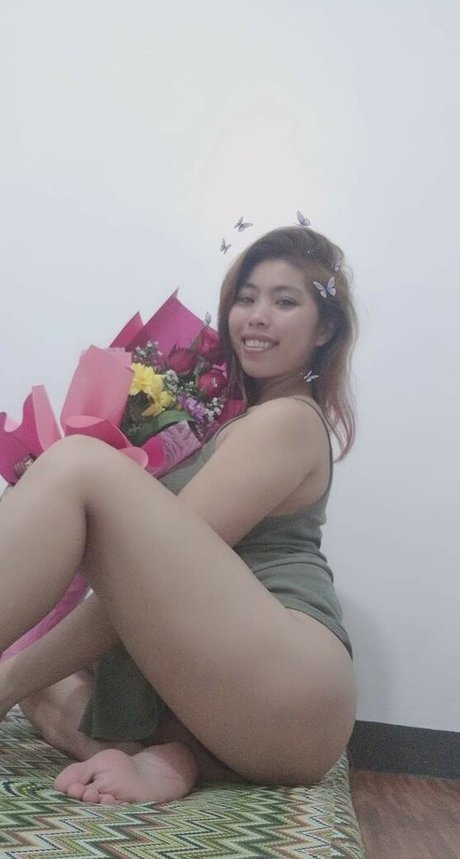 BustyCia erotic star pictures