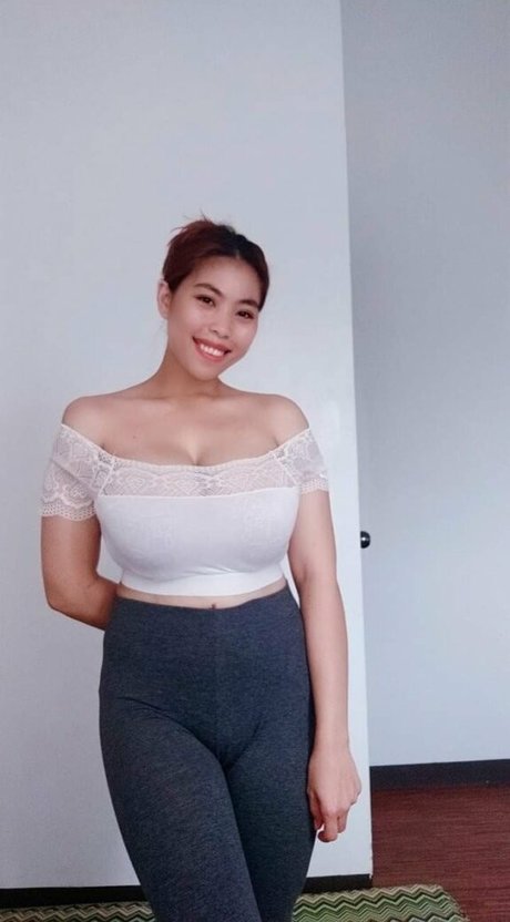 BustyCia hd star image