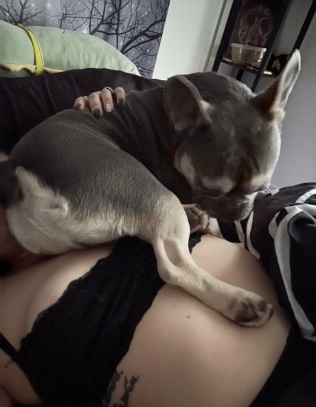 horrorwh0re model naked pictures