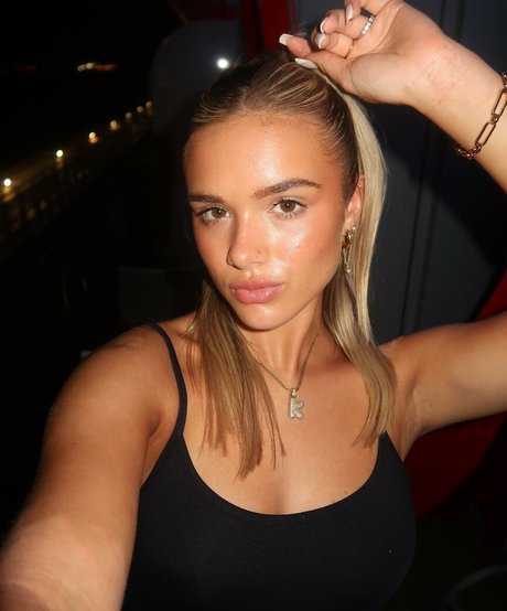 Kaci Conder star nude photos