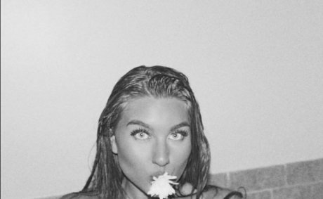 hot mature onlyfans naked galleries