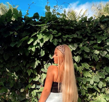 Trinity Charlton best actress galleries