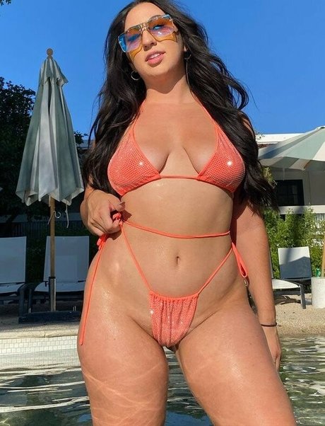 Hannah Nichole Kast sexy actress pics