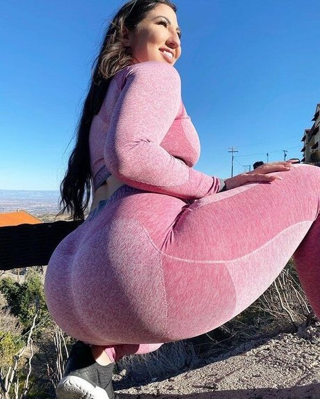 Hannah Nichole Kast star perfect pics