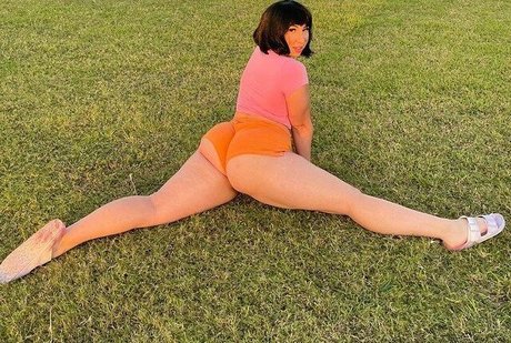 Hannah Nichole Kast sexy model pics