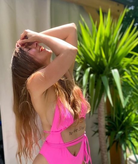 Shannon Marie star top pic