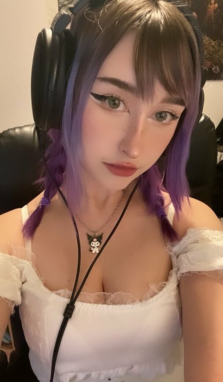 blonde babe onlyfans porn img