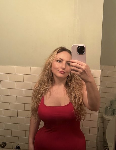 _madisontayt model hot pic