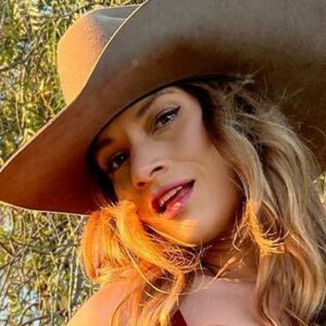 bbw midget onlyfans art nude galleries