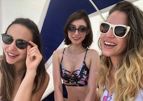 Kelly Christina Baltazar star hot photos