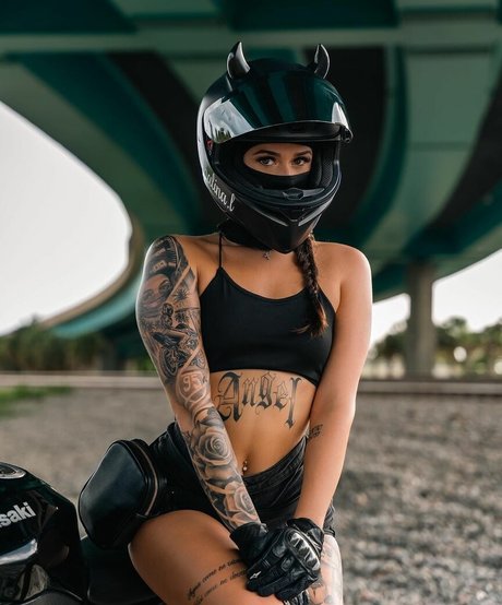 Chalina l porn actress archive