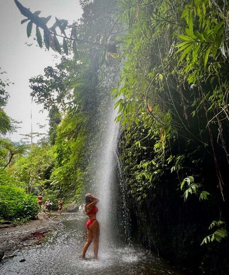 Becca M model free img