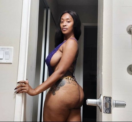 LavendaMonroe sexy star picture