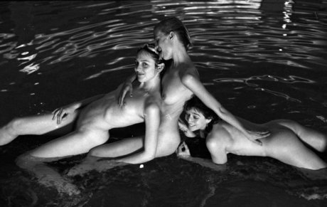 Cumgirl8 art model gallery