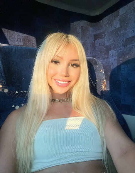 lunacats pornstar xxx archive