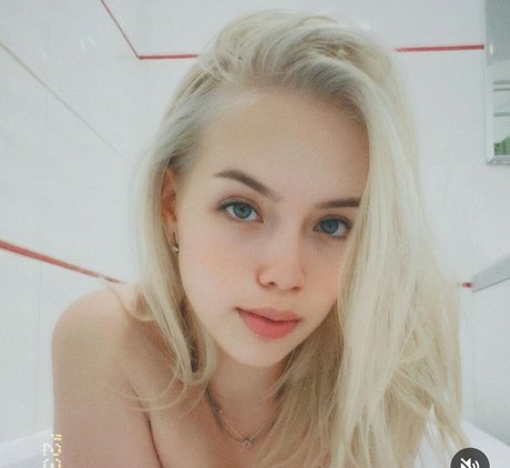 plxppss free actress photos