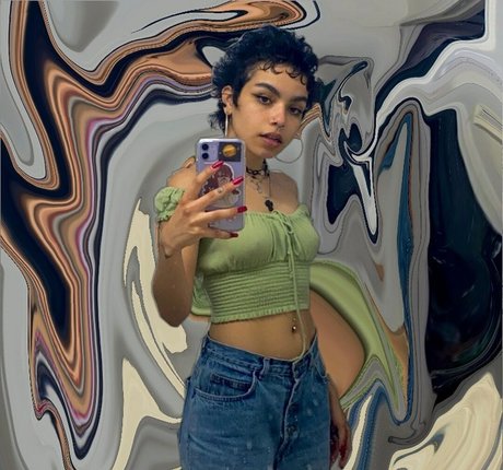 nosheylin top star photos