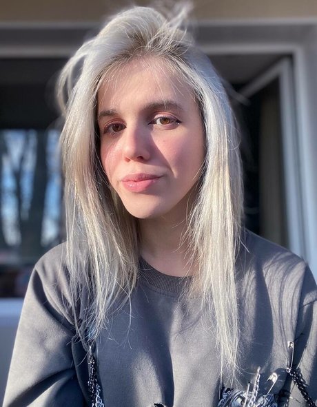 mommy onlyfans free photo