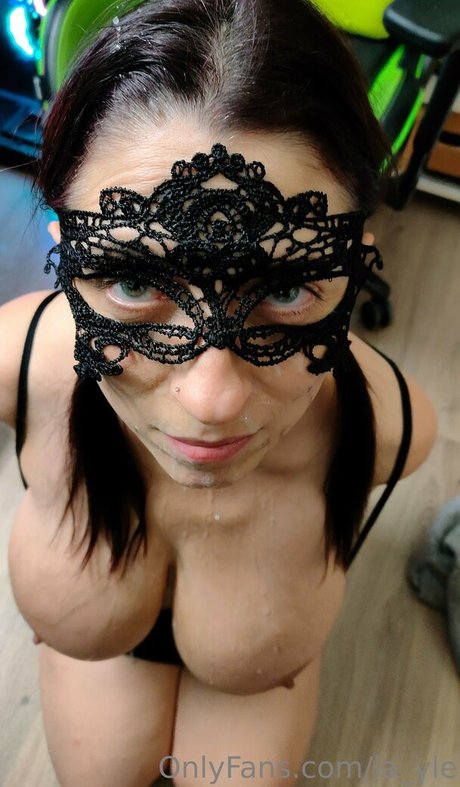 la yle adult star pic