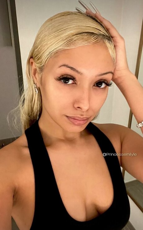 princessemily pornstar nude gallery