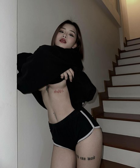 Gupgiiiiift model erotic archive