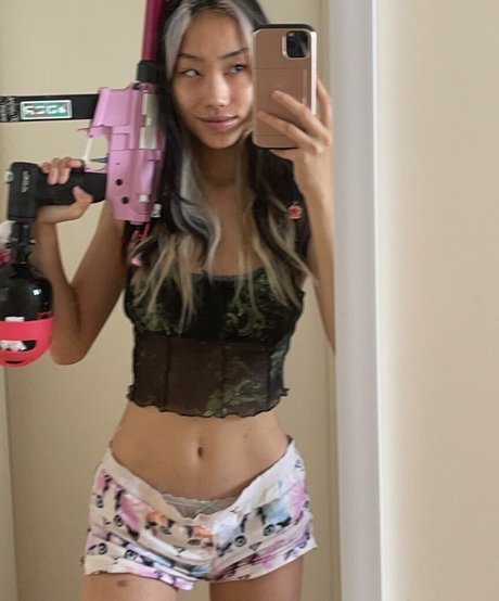 Smolkcqze pornstar nude photo