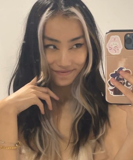 Smolkcqze model erotic img